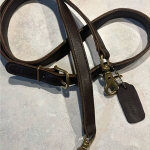 Coach vintage leather crossbody strap and hang tag
